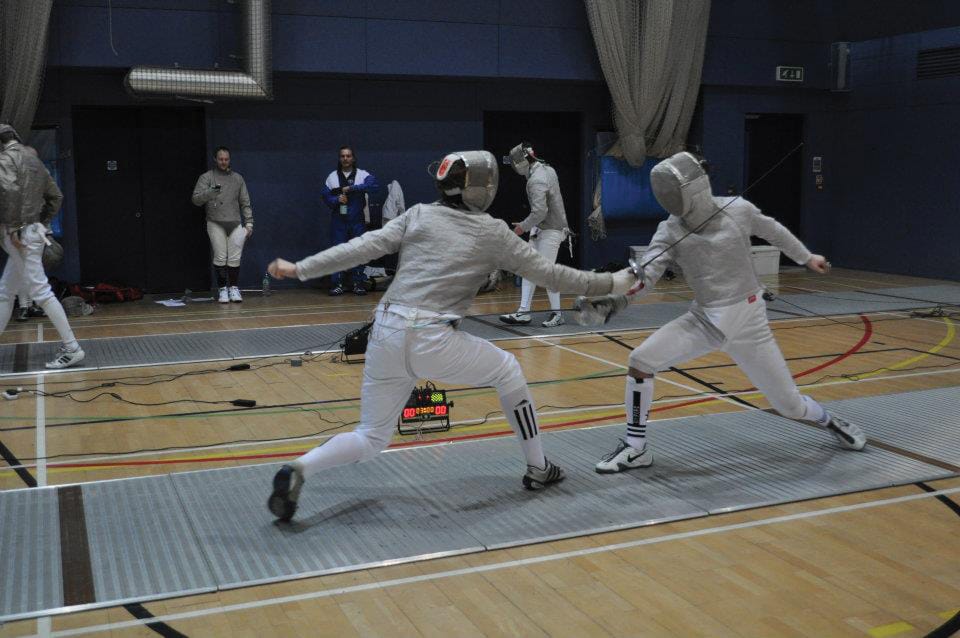 Fencing avoid the fake tan