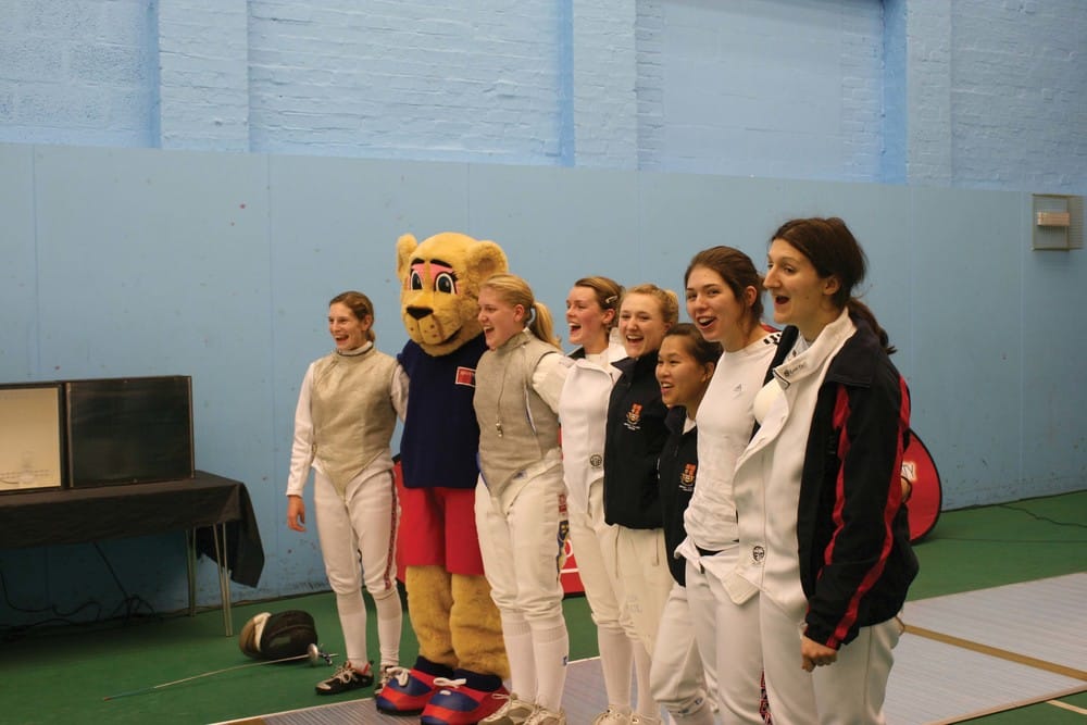 Fencers Continue Winning Streak