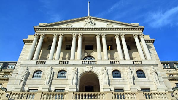 Diverging Paths for the Bank of England and the Federal Reserve