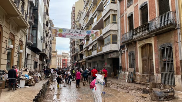 Solo el pueblo salva al pueblo