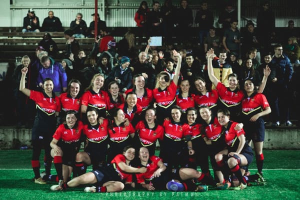 The women celebrate their 2020 victory over LSE