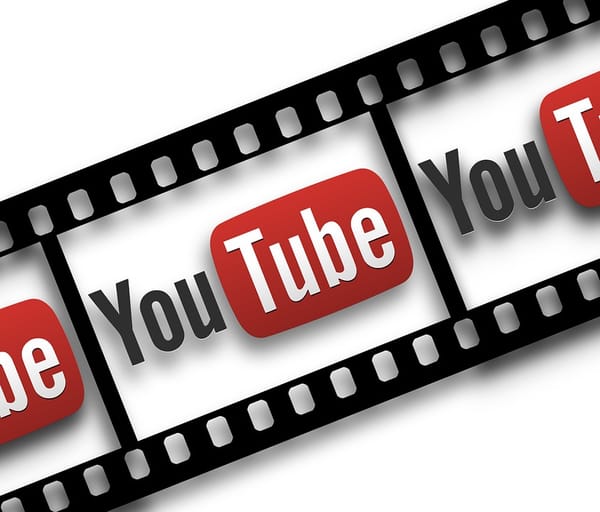 Lefty YouTubers event draws large crowds 