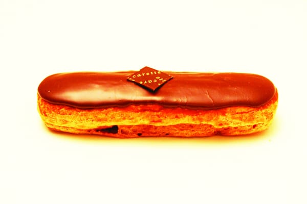 The éclair that grates relativity
