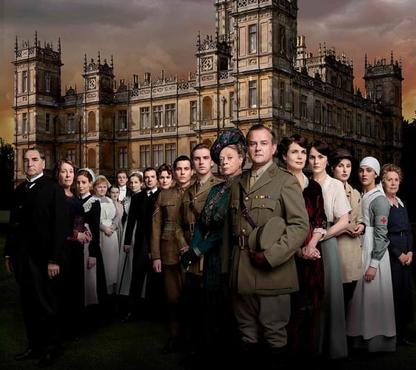 Downton smashes Spooks in ratings