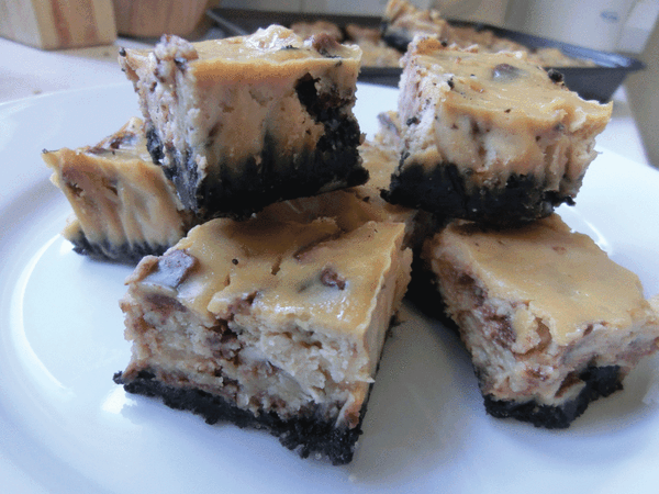 Twix Cheesecake Bites
