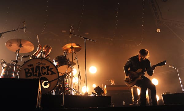 Blacks Keys rock a heart at the Ally Pally
