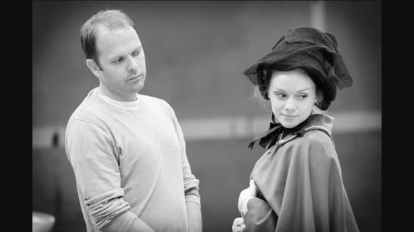 A farce in the wind