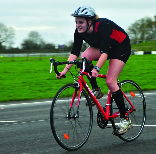 Triathlon climb Castle Combe