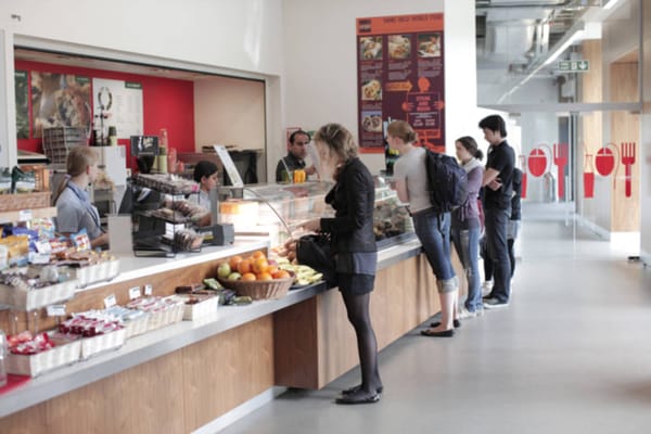 Freshers' Pullout: Food near and on campus