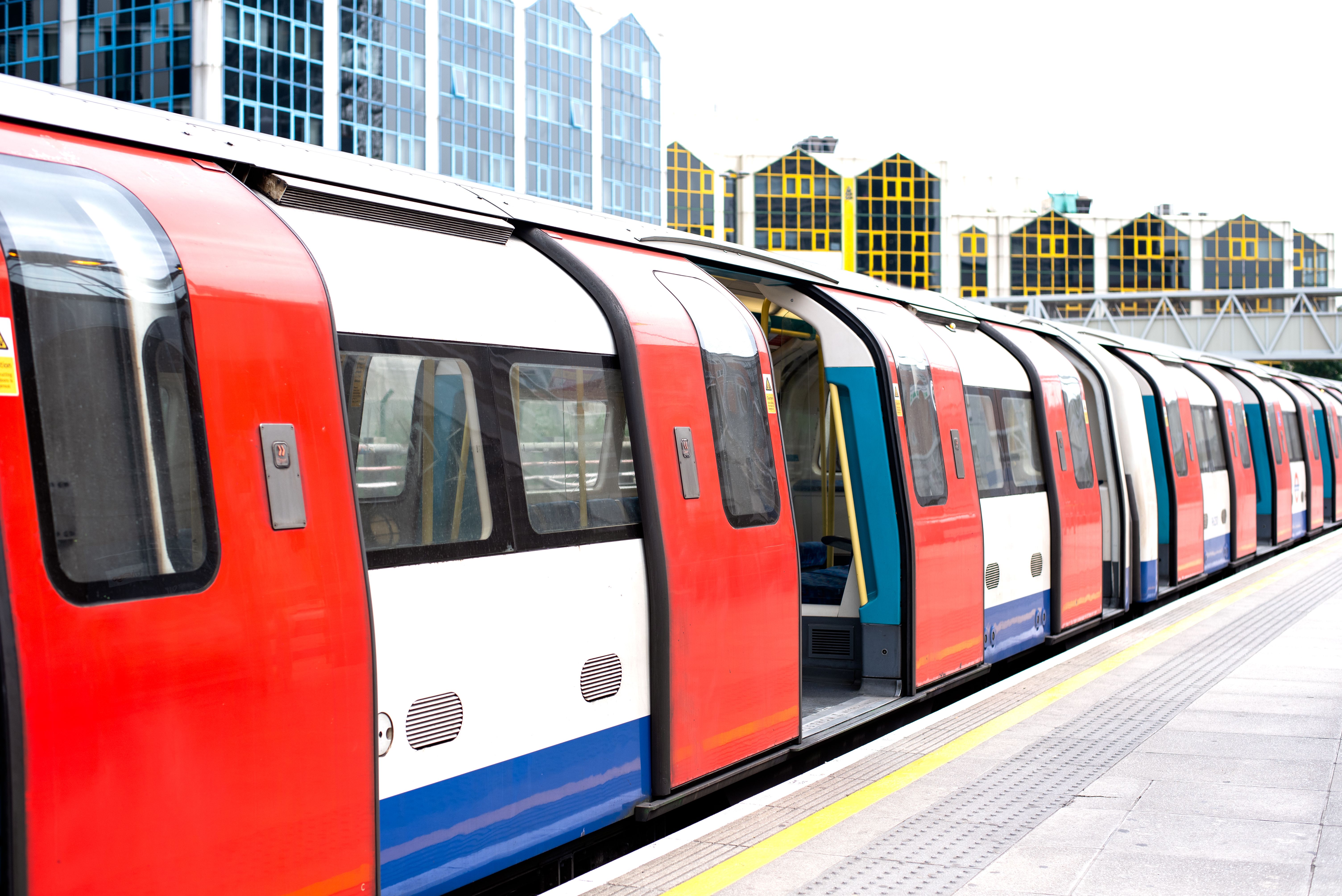 London Underground Tube Train Station 2021 08 26 20 17 08 Utc